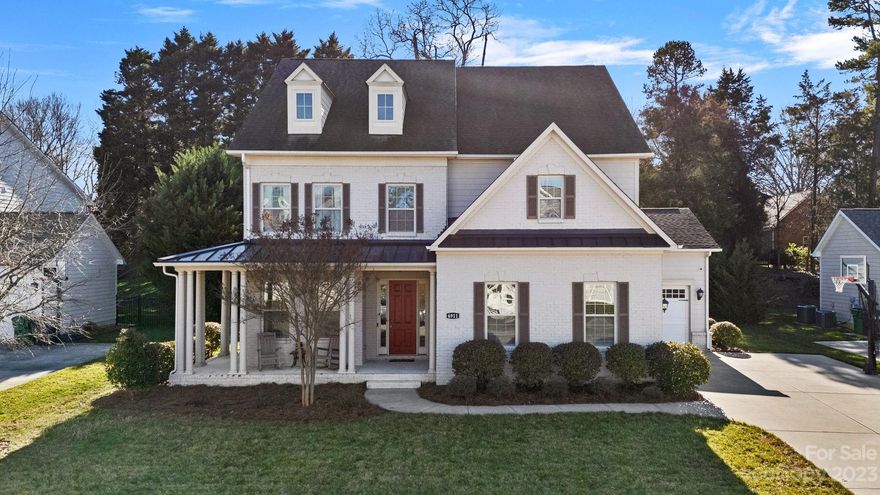 Welcome to The Park at Sharon, centered in a wonderful location convenient to the best shopping in South Park area, restaurants, greenway walking trails, Uptown, I-77, and the airport!  Add to that the desirable private and public schools bring quality of life to the entire house hold.  This lovely four bedroom, three bath home is functional and very spacious with natural light streaming through the windows of each room.  It is well appointed with wood floors, brand-new carpet and added covered porch with decorative style This home has it all: a chef's kitchen, two office areas, formal dining room, two bonus rooms (one wired for a complete media room), beautiful floors and neutral paint throughout making this home truly move in ready.  You will love the tranquil back patio and yard as well as, the huge front porch as you enter the property.  Tour today.  This is a well cared for property that you will appreciate.

Showings begin Monday January 15, 2024.