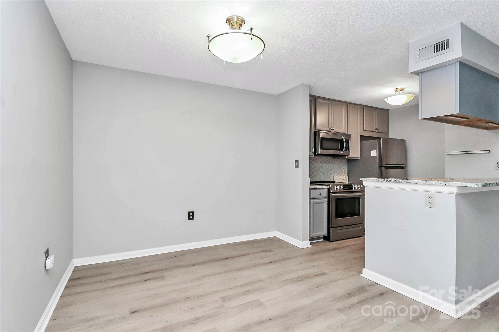 Springfield Square - Residential