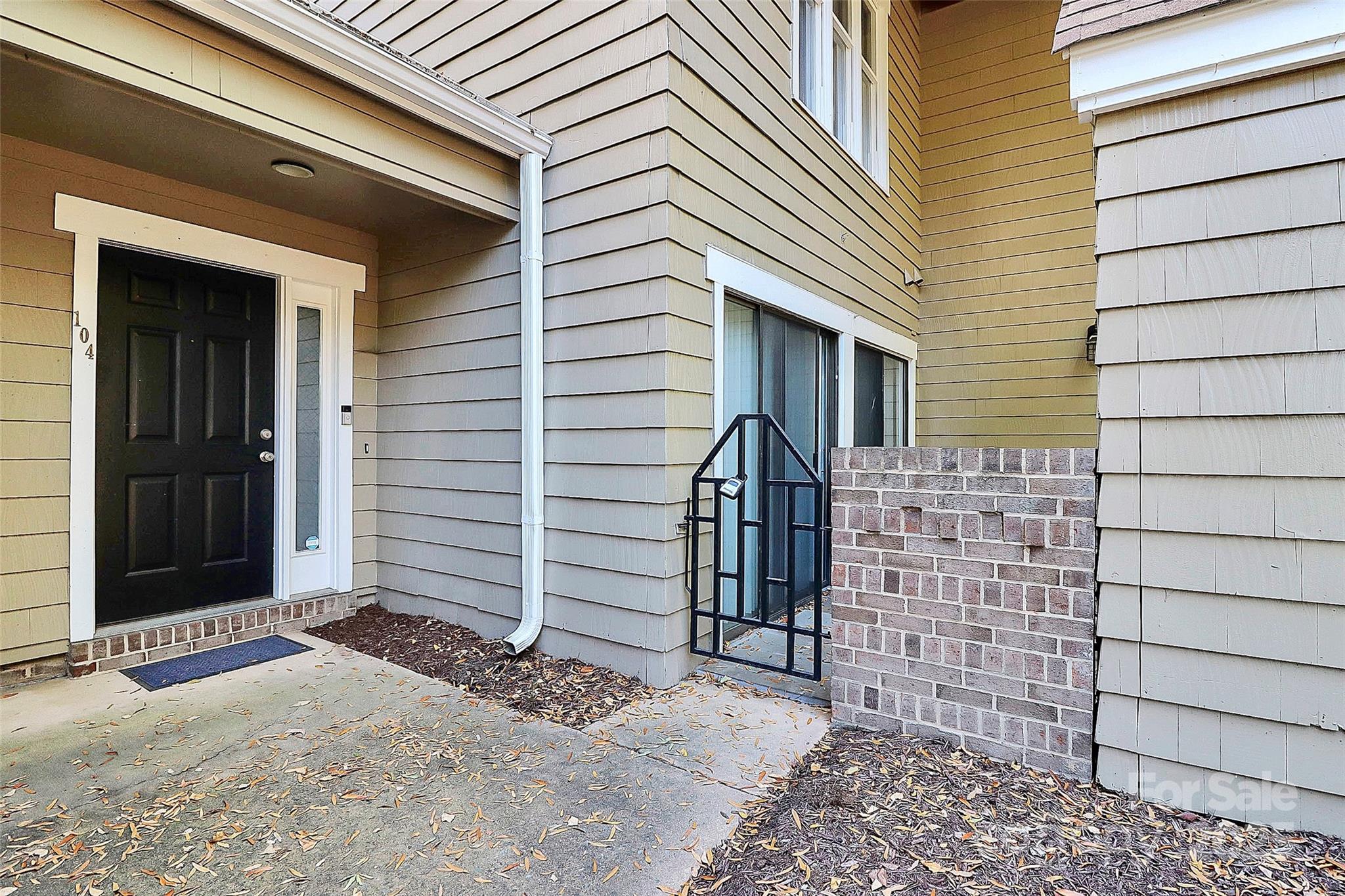 Springfield Square - Residential