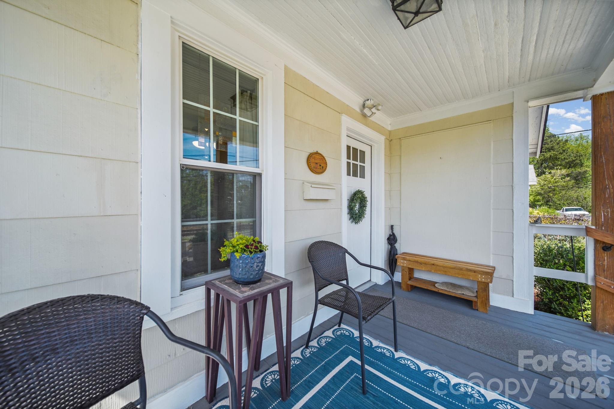 335 Mayflower Avenue