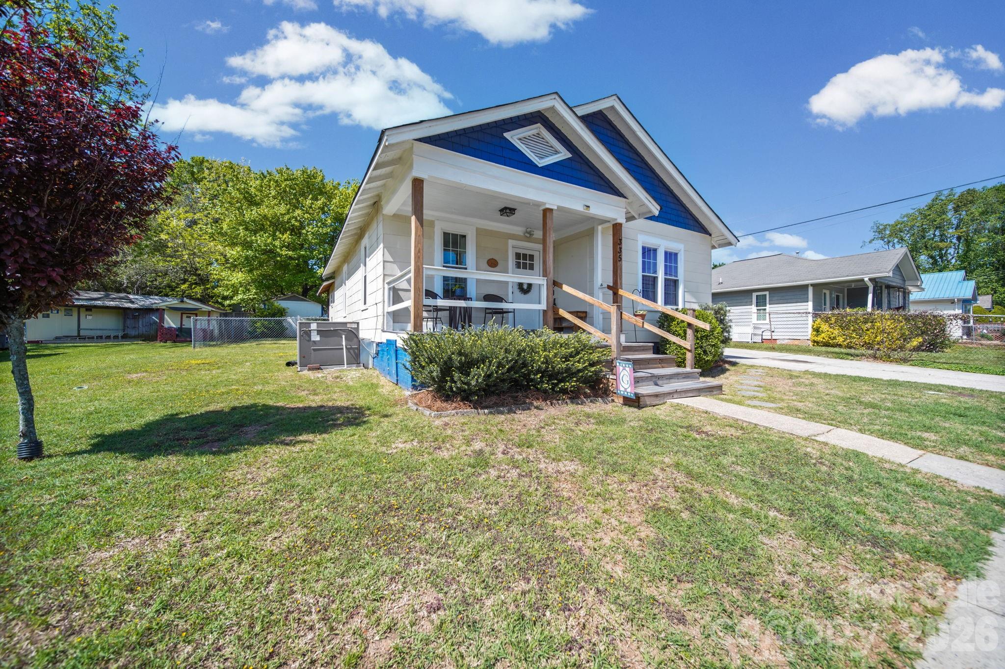 335 Mayflower Avenue