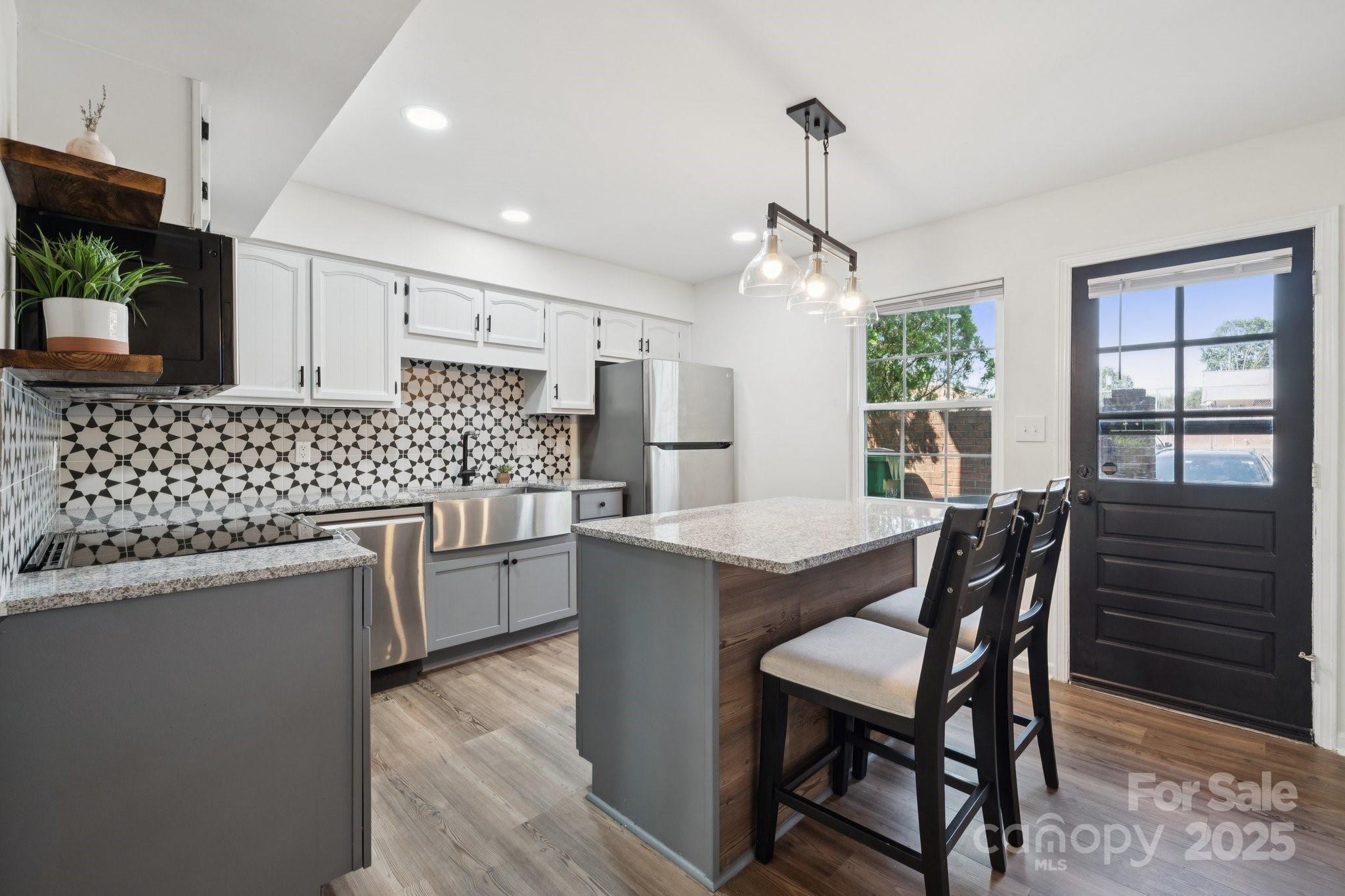 8838 Hunter Ridge Drive