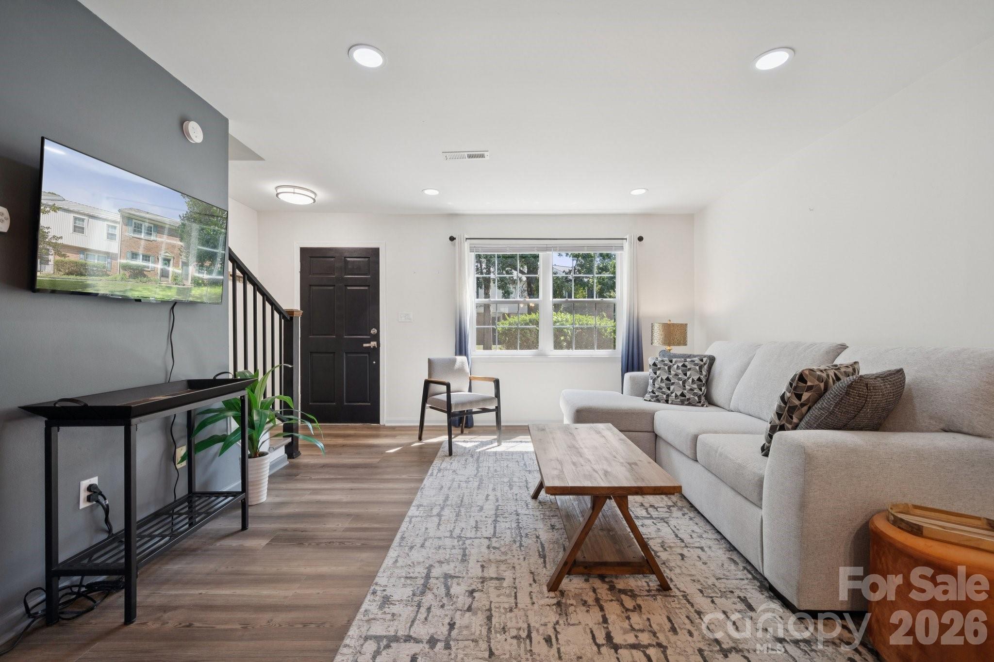 8838 Hunter Ridge Drive