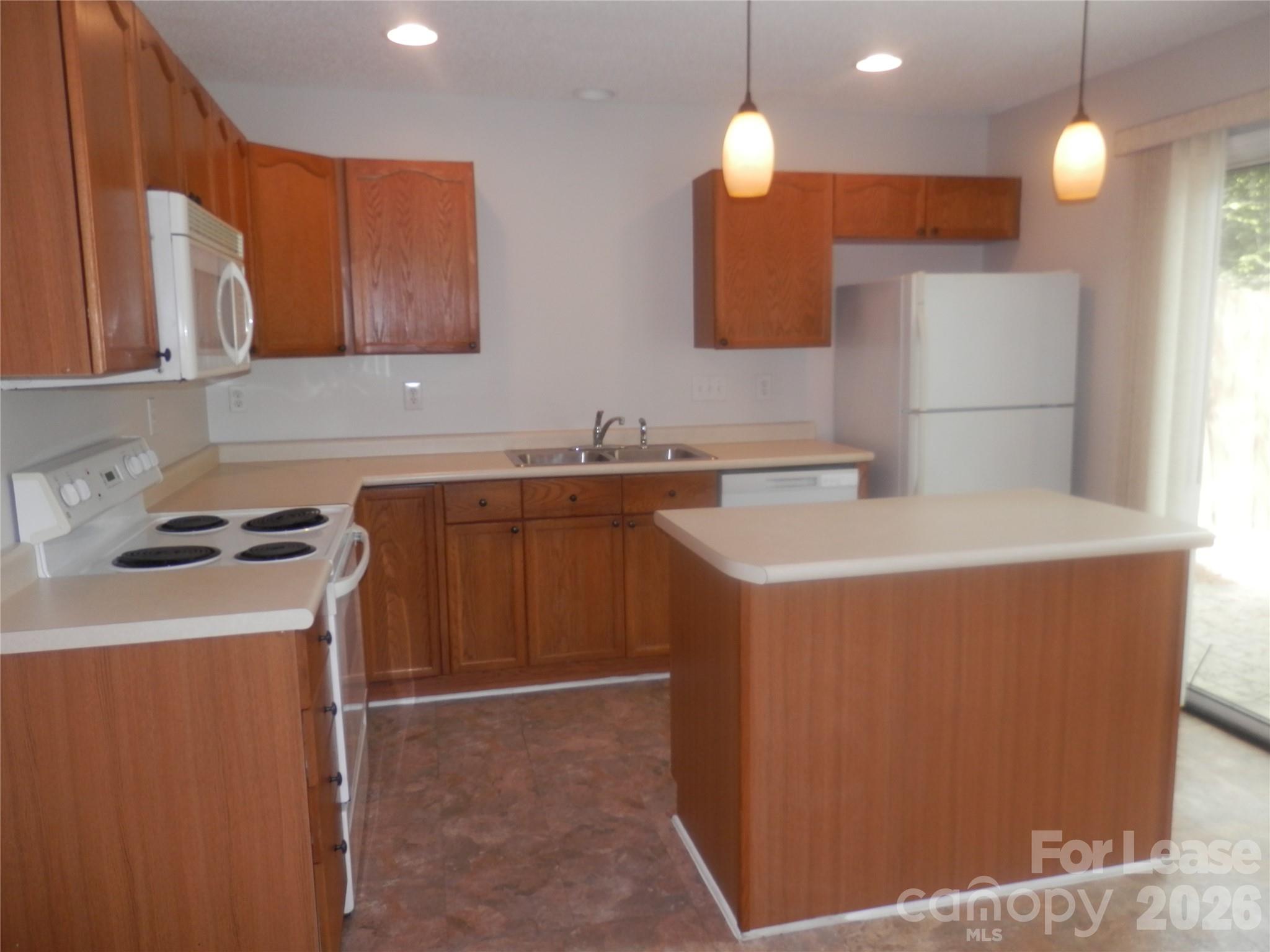 Roxborough - Residential Lease