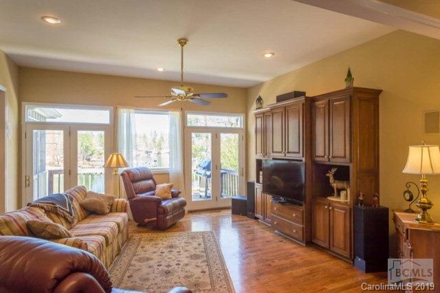 Lakeridge - Residential