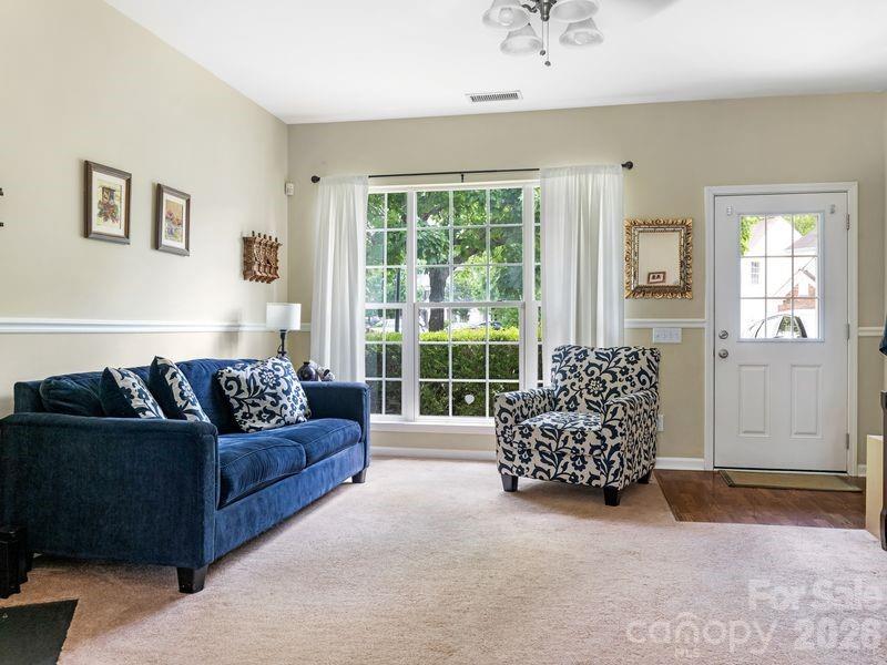 2450 Normancrest Court