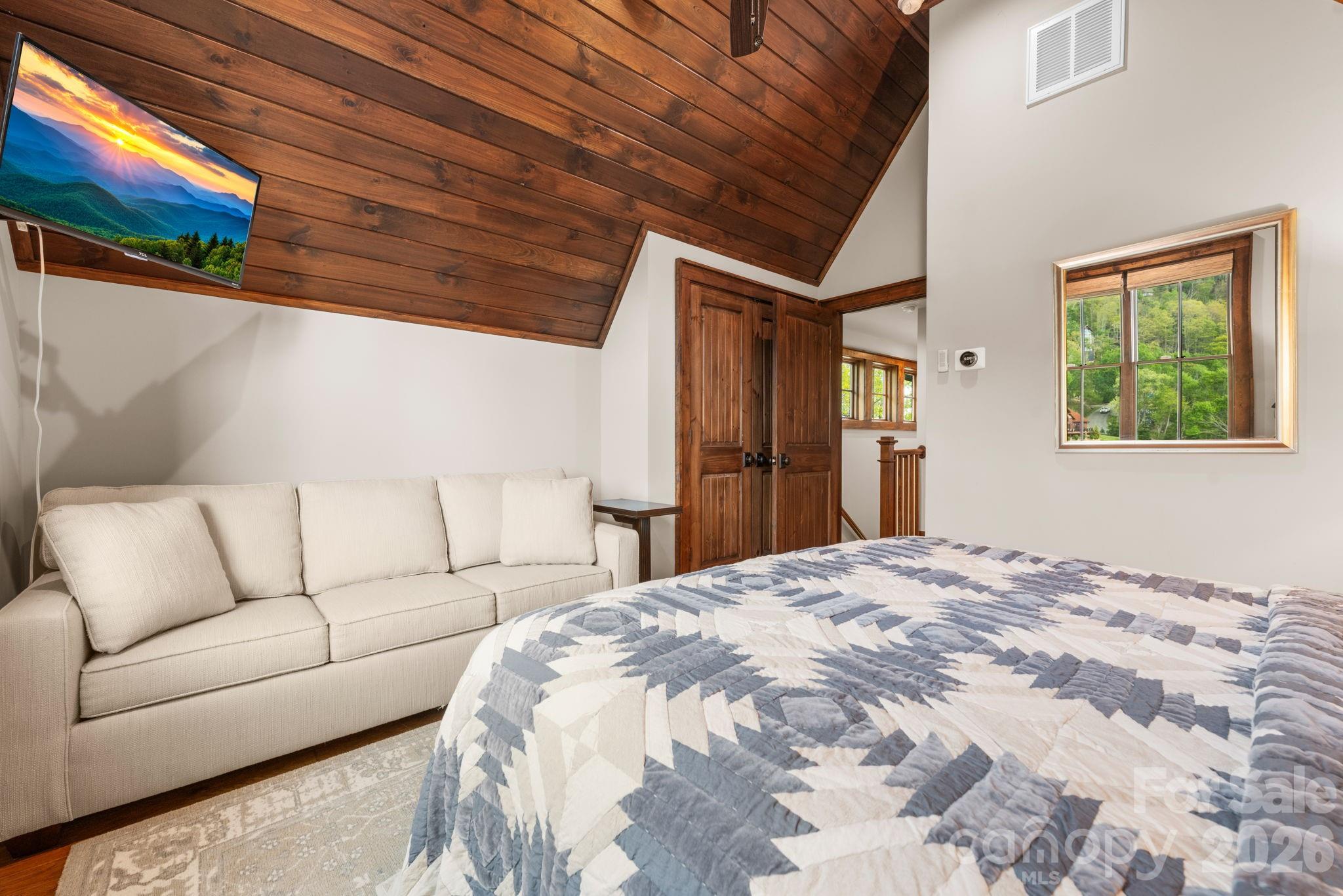 The Lodges at Eagles Nest - Residential