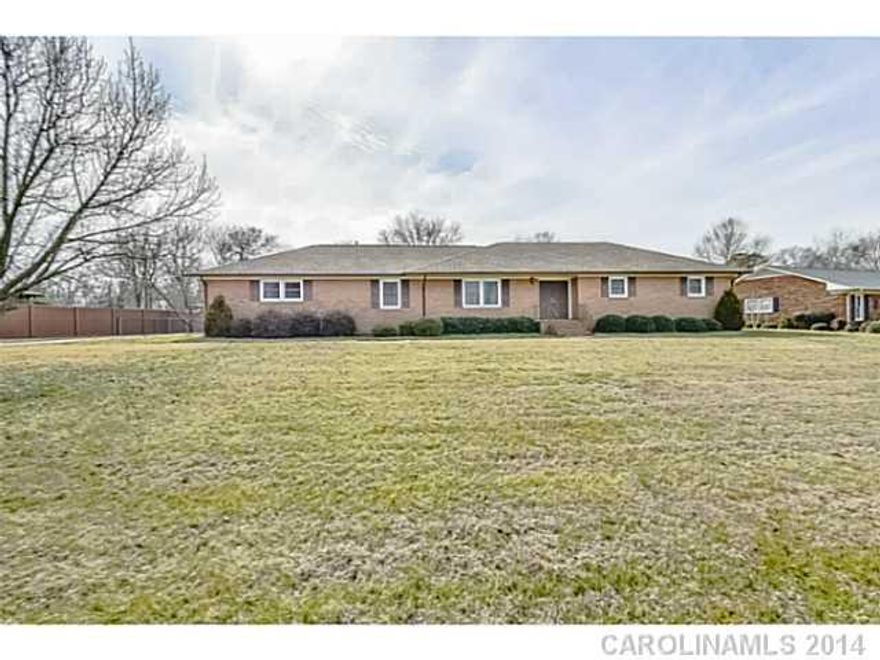 Best listing in Coulwood! Fabulous ranch home, well maintained. New windows & sliding door, like-new carpet. Immaculately clean. Tons of storage & closet space,wonderful laundry area and pantry, spacious bedrooms, cozy den w/gas logs, sewing room/office off from den. Nice master BR w/large walk-in closet.  Move-in ready! Well-maintained! Huge fenced backyard. Beautiful established neighborhood!