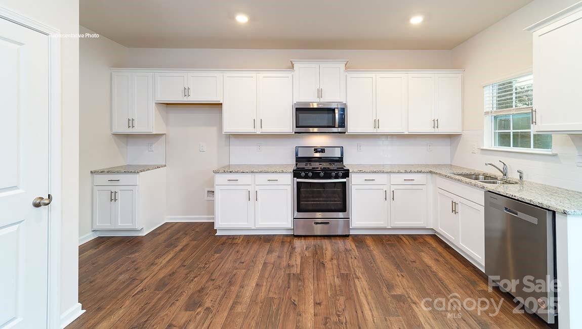 945 Two Brothers Lane