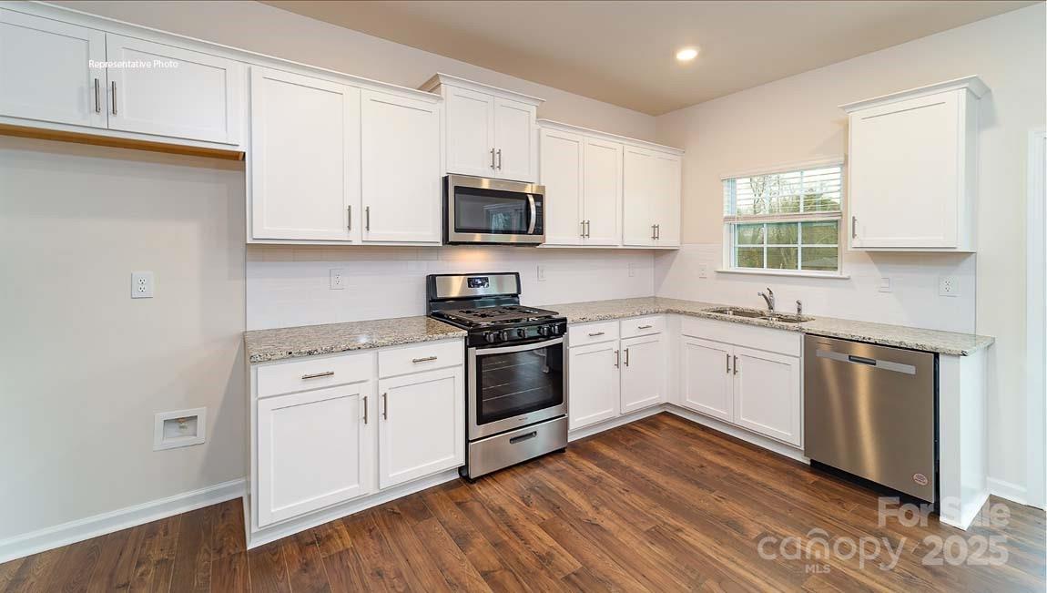 945 Two Brothers Lane