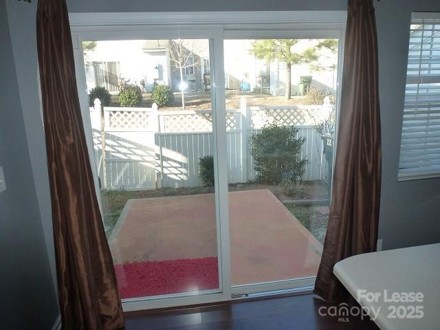 Lexington Commons - Residential Lease