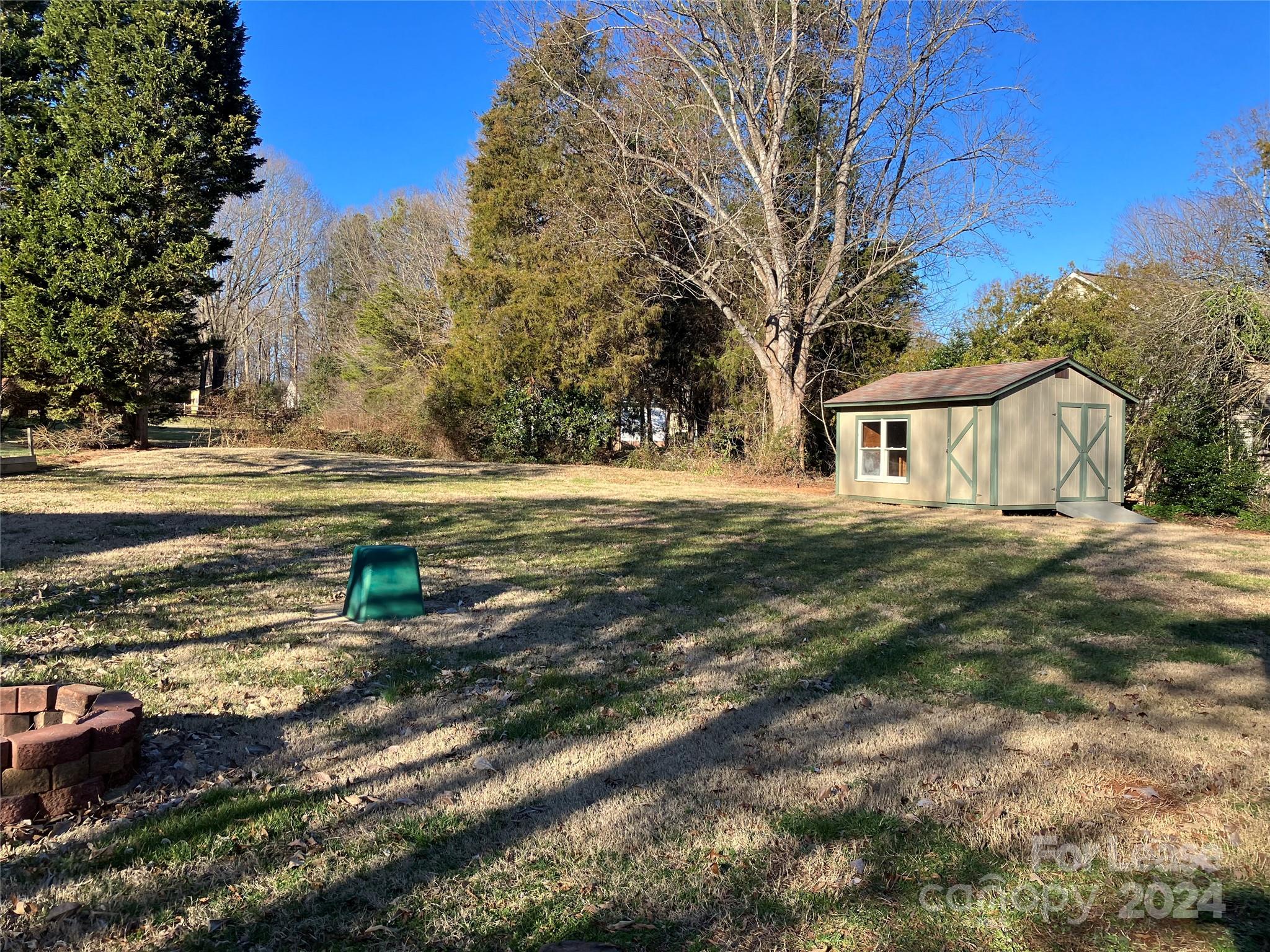 Lakeshore Estates - Residential Lease
