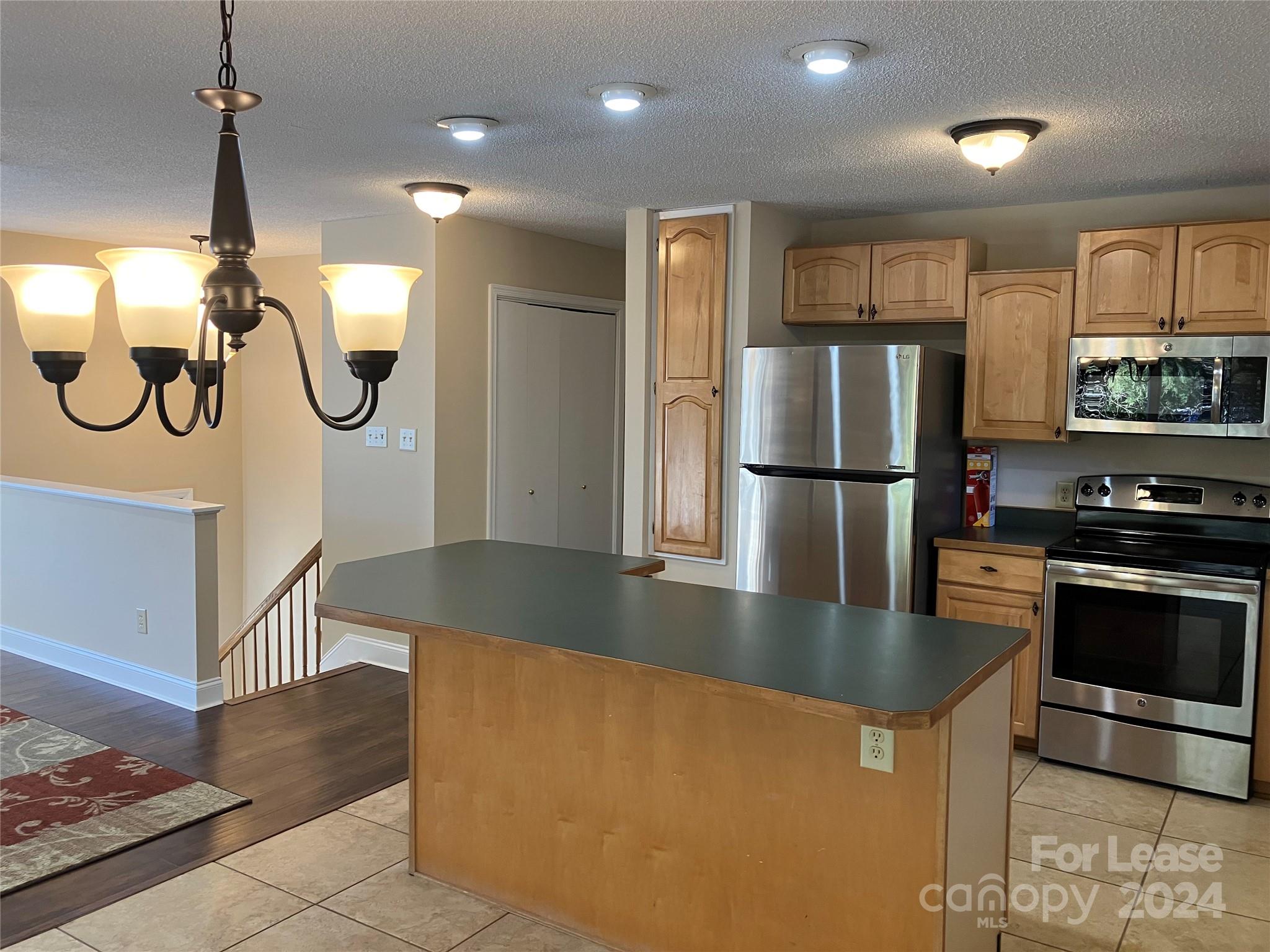Lakeshore Estates - Residential Lease