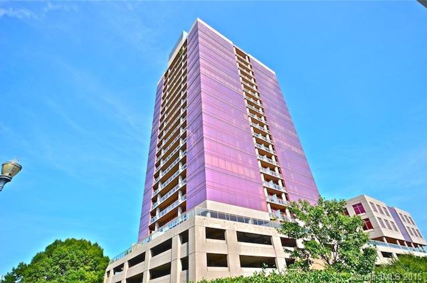 Great Uptown area condo located in South End. Spacious 2 bed 2 bath condo located in The Arlington building with amazing Uptown Skyline views from Main Living areas, and corner views of Uptown from Master, Washer / Dryer included, building features concierge, rooftop pool, gym, and the convenience of being just a few steps from the light rail.