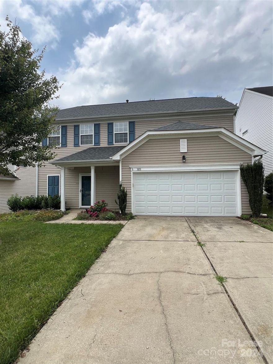 Don't miss the opportunity to call this beautiful 3 bedroom 2.5 bathroom home located in the highly sought out Catawba Hills subdivision. property features a garage, fenced in back yard, community pool, huge closets, and much more. Don't wait on this one, it wont last long.