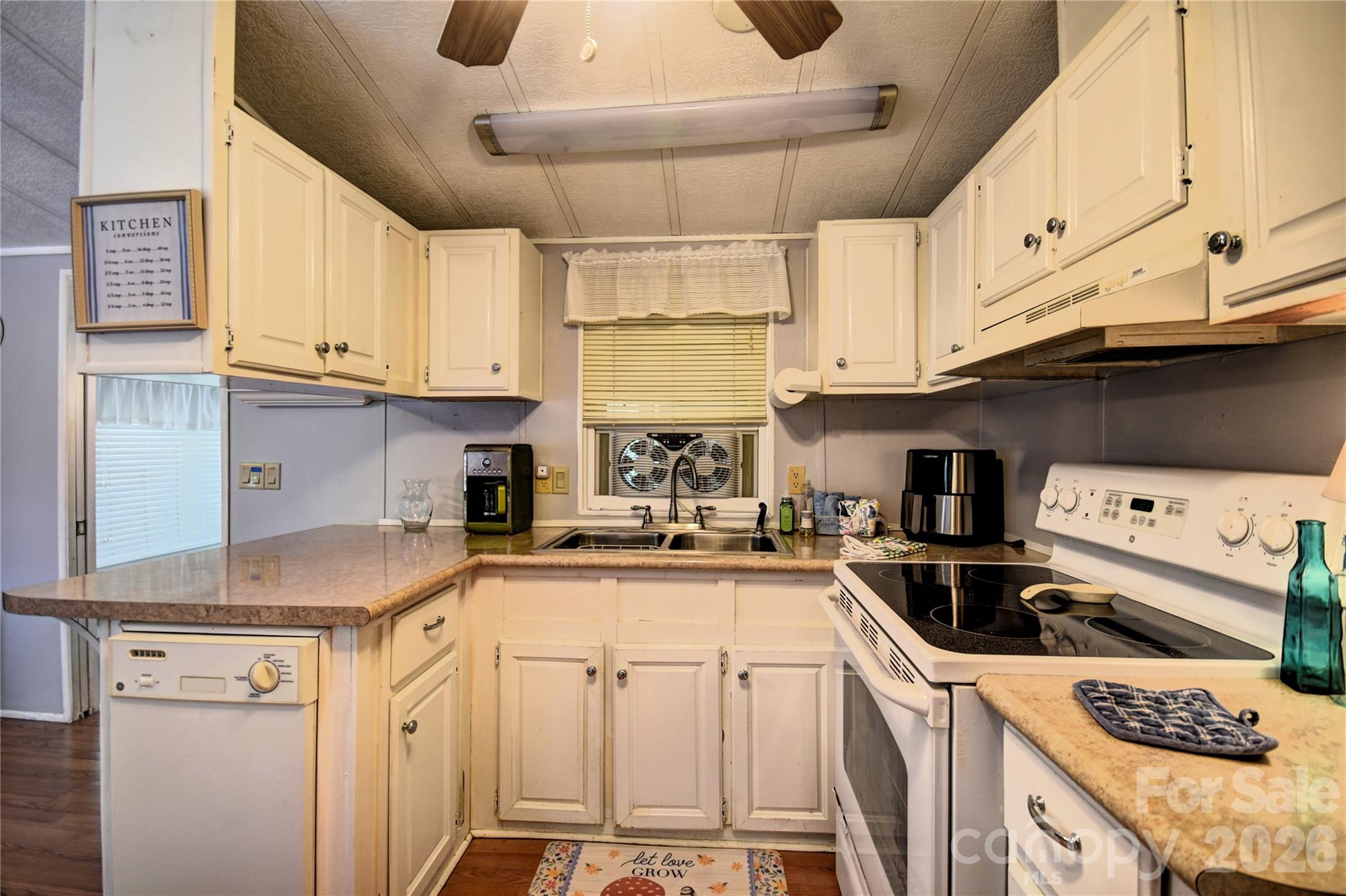 Dogwood Lakes - Residential