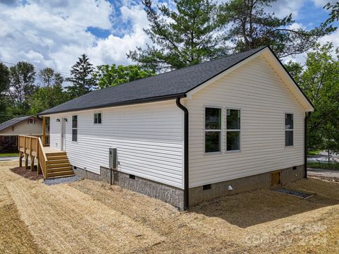 A home in Hendersonville