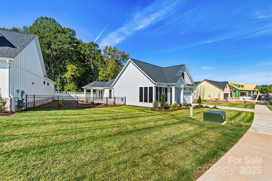 114 Alenda Lux Circle 3