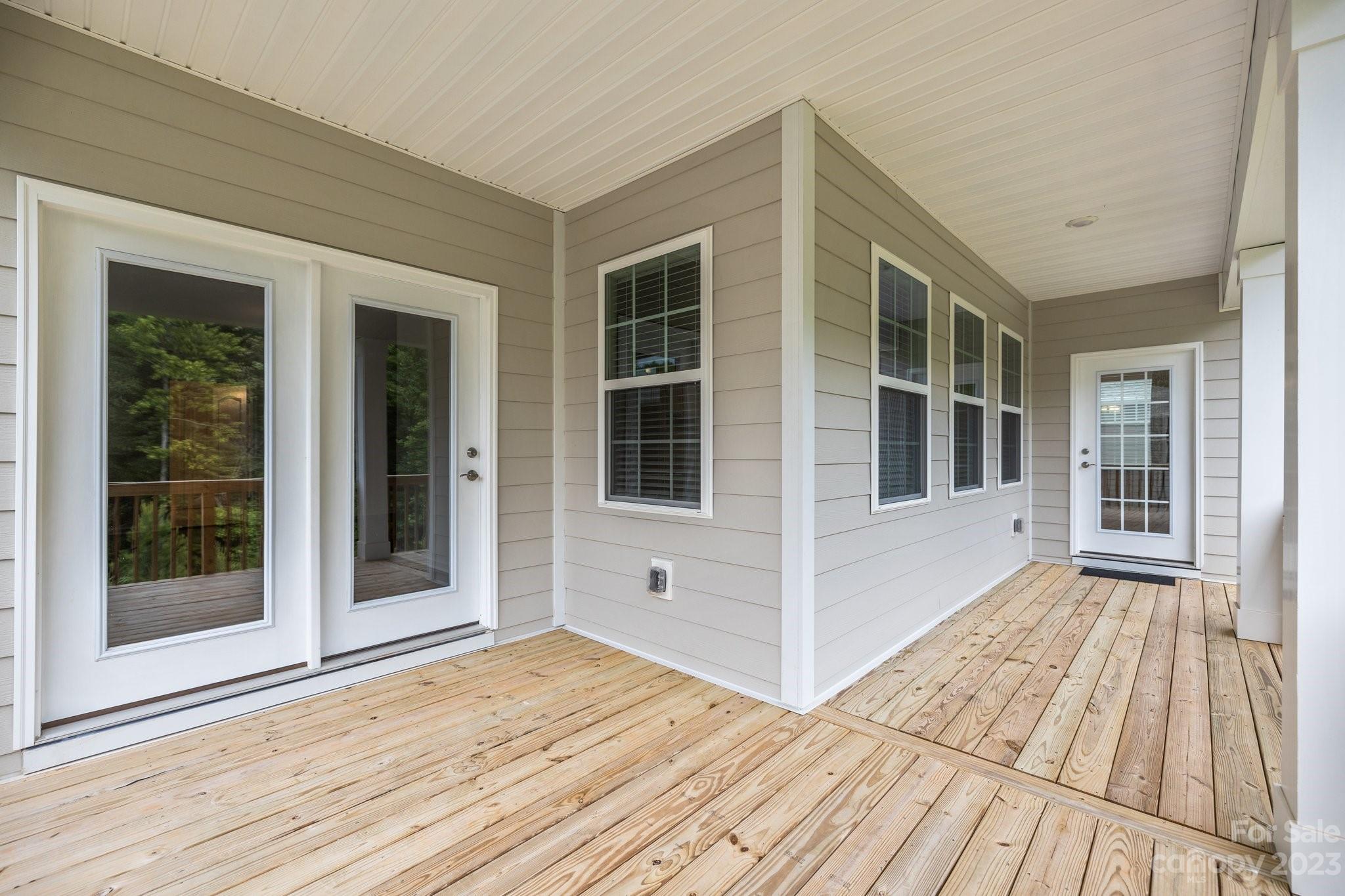 Tree Tops - Residential