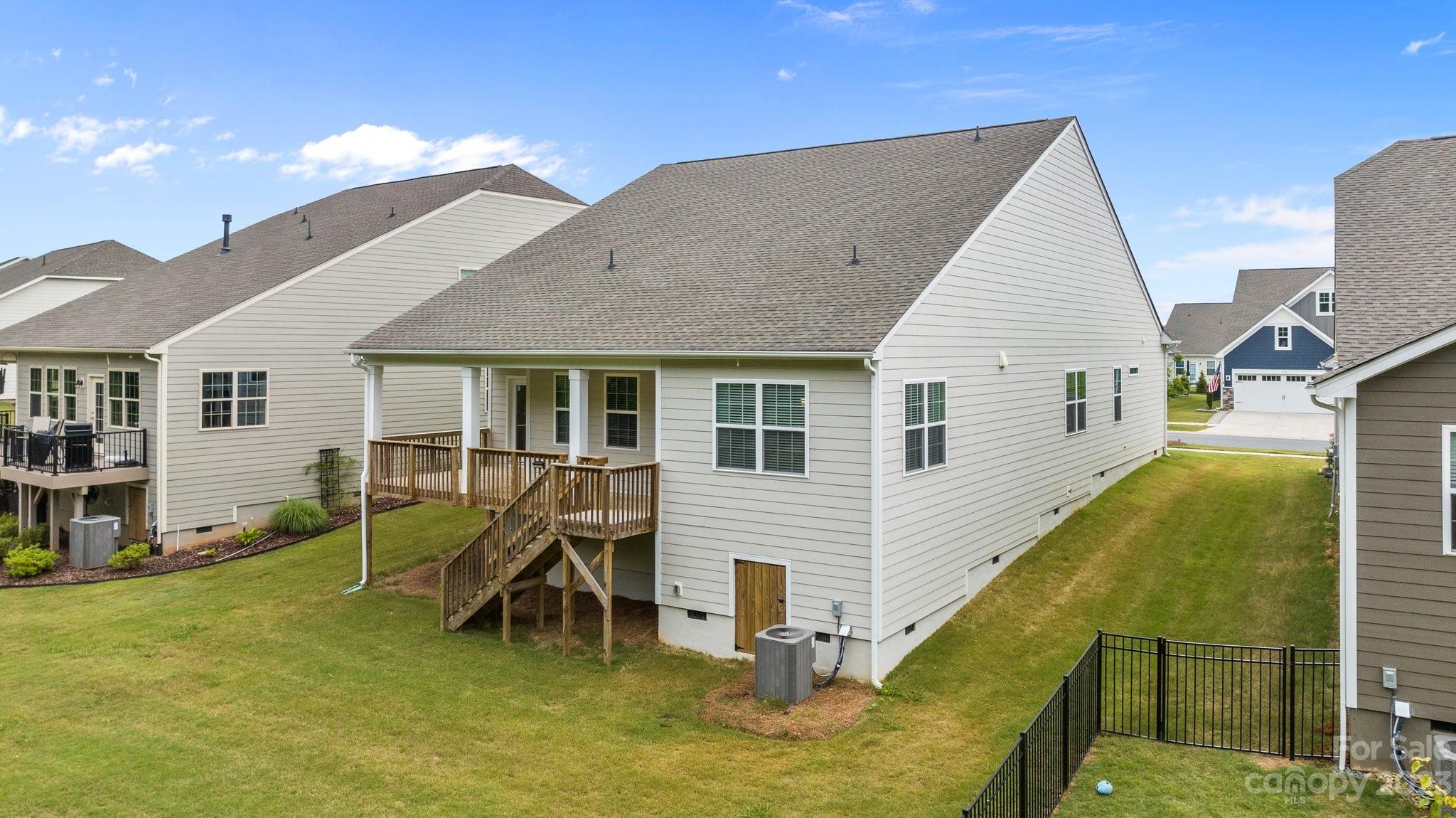 Tree Tops - Residential