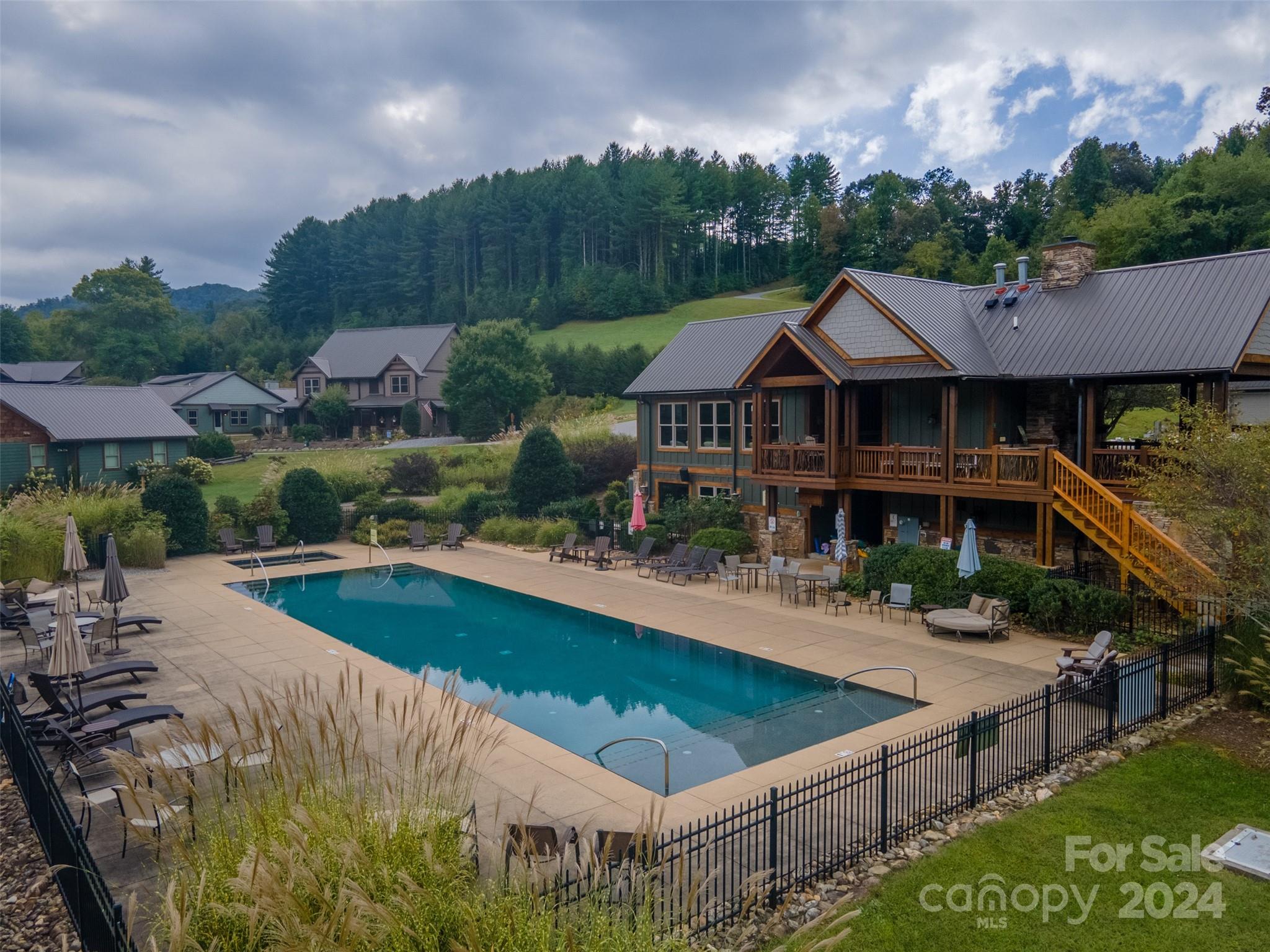 Sundrops on Caney Fork - Residential