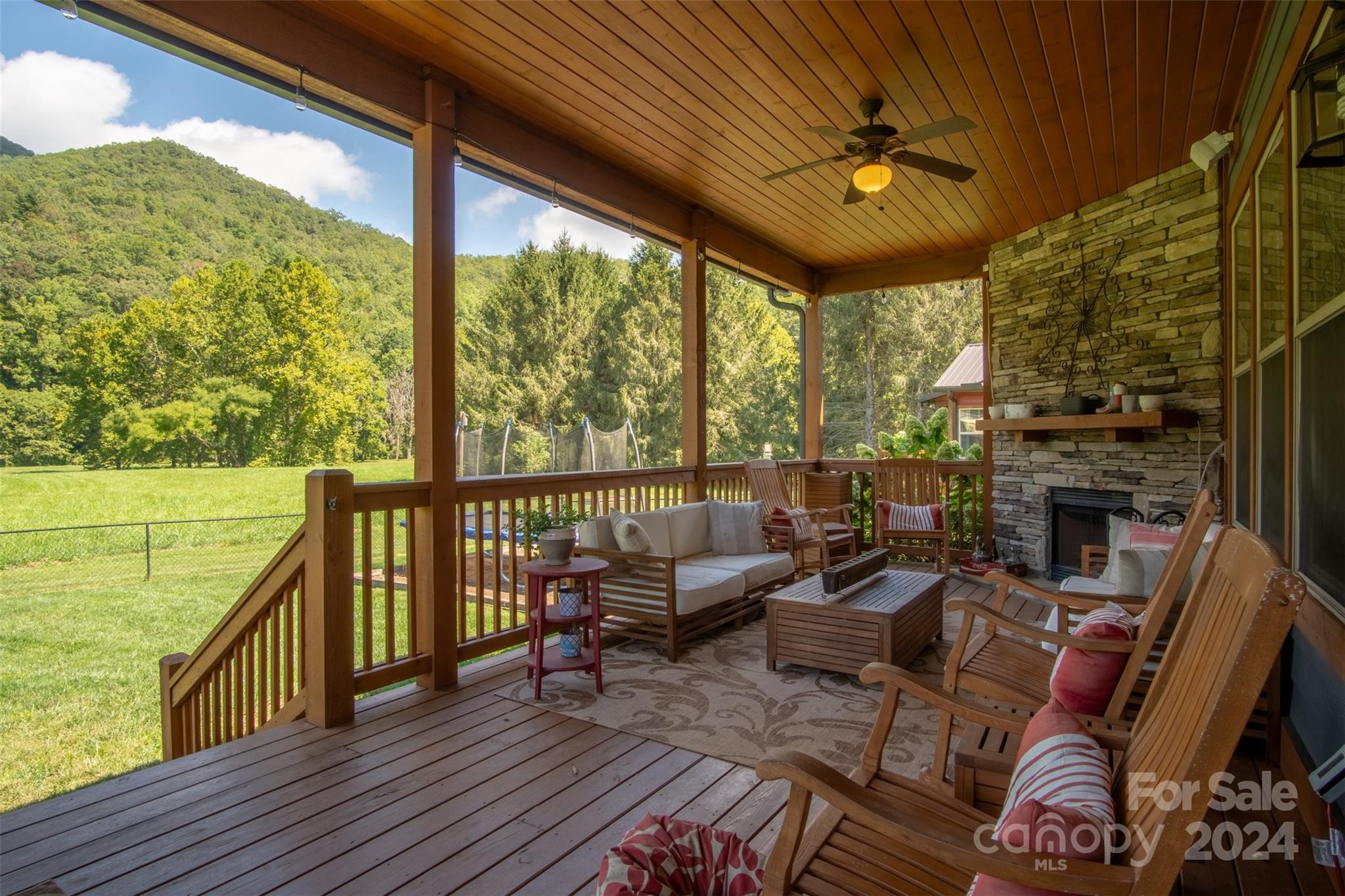 Sundrops on Caney Fork - Residential