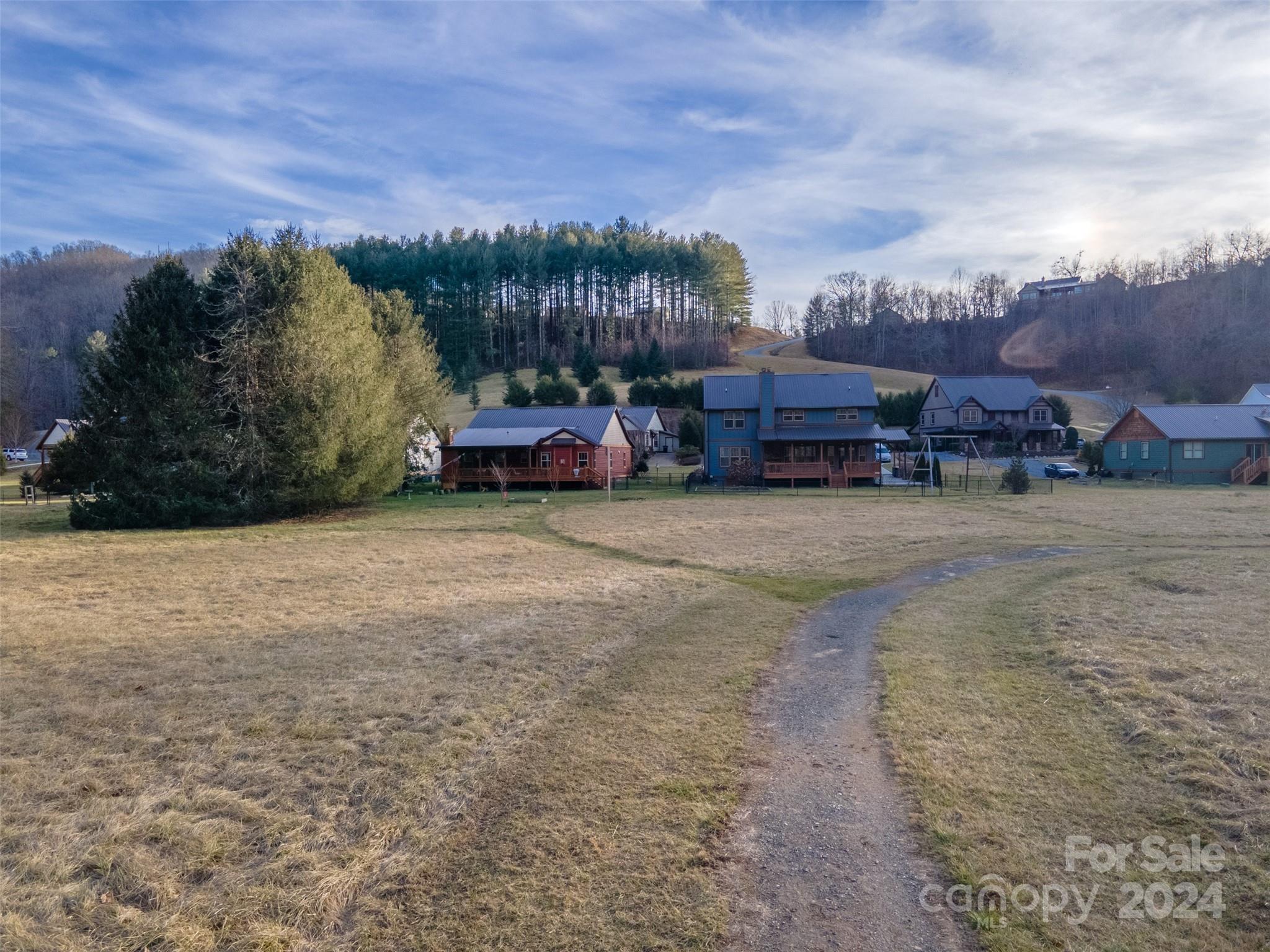 Sundrops on Caney Fork - Residential