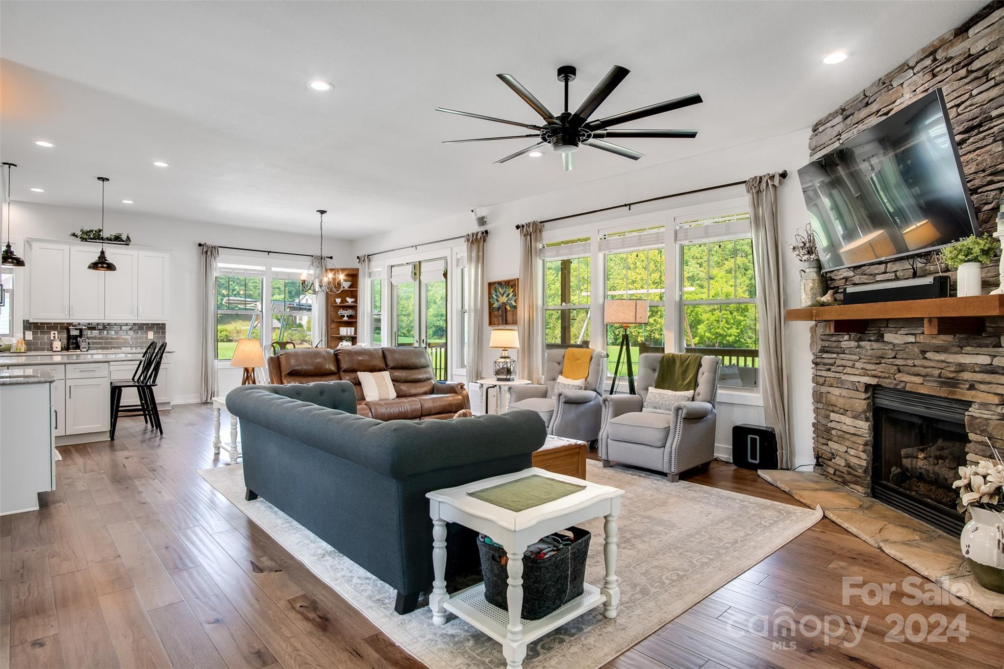Sundrops on Caney Fork - Residential