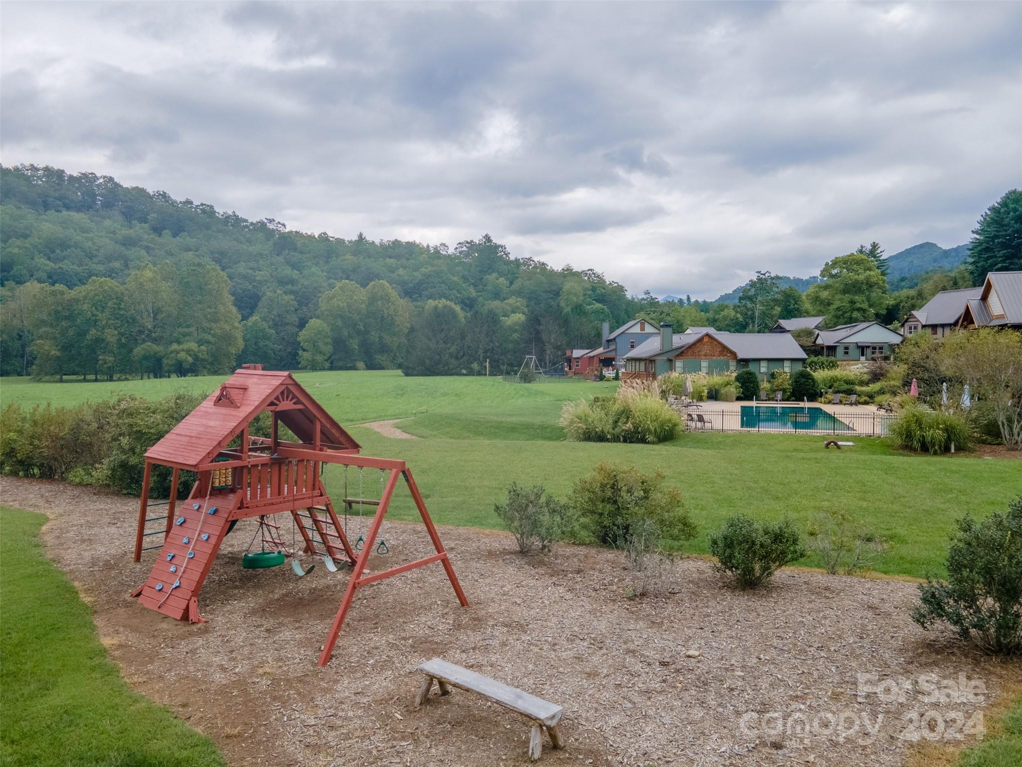 Sundrops on Caney Fork - Residential