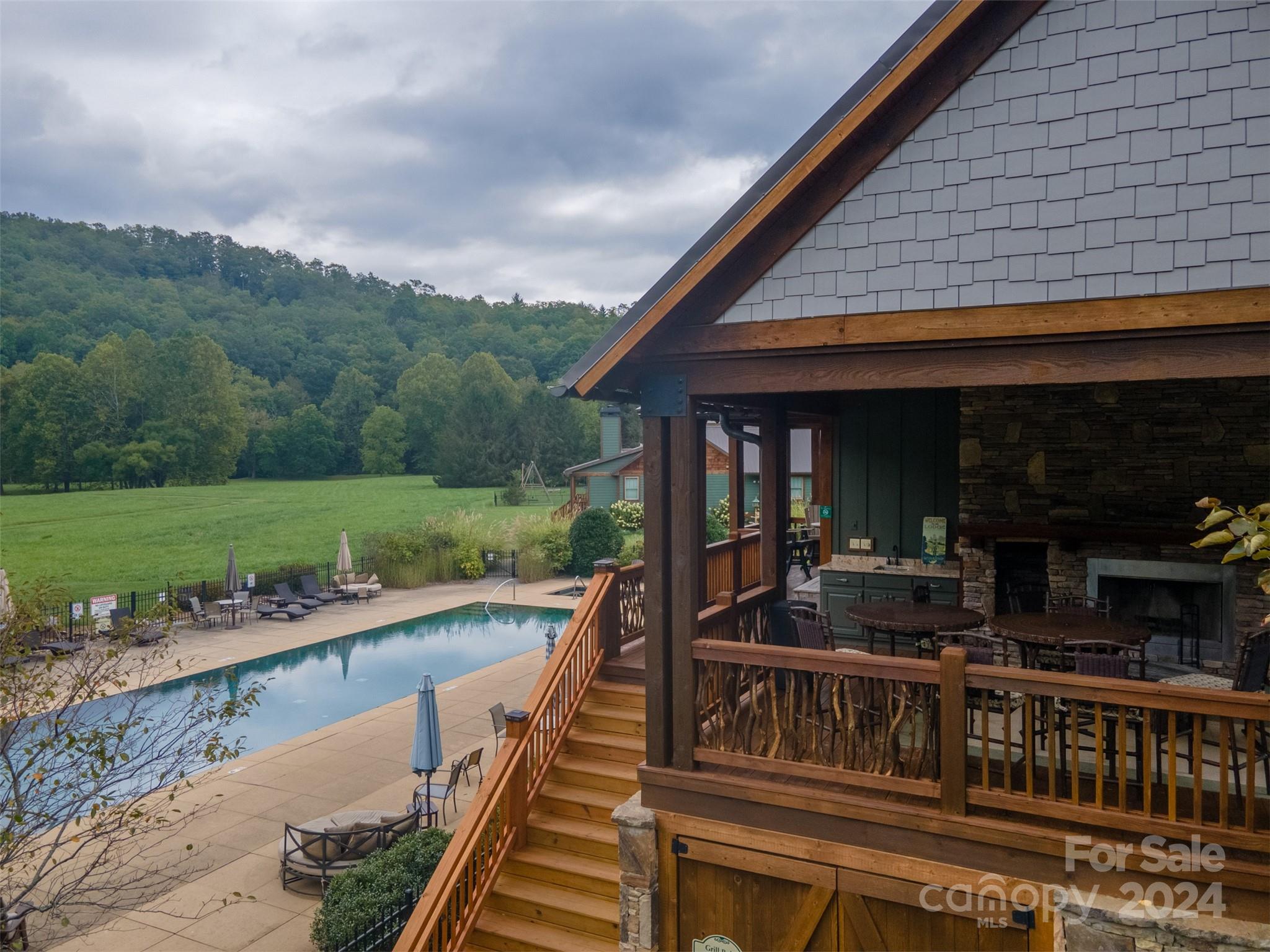Sundrops on Caney Fork - Residential