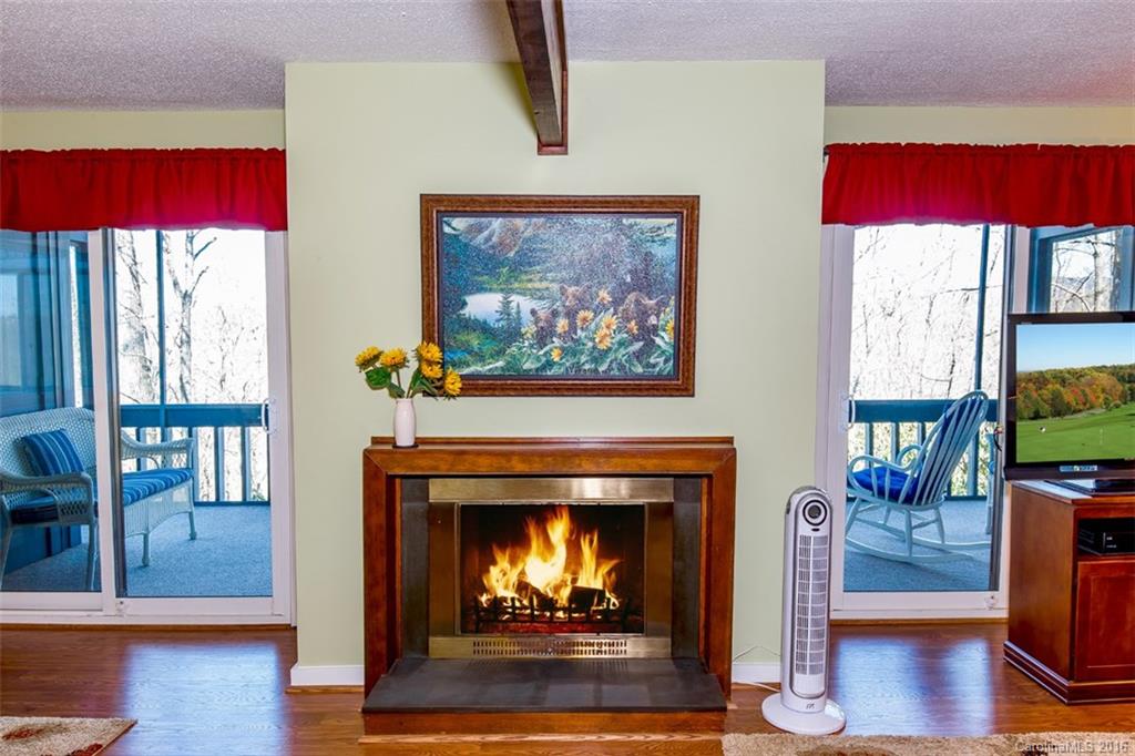 Connestee Falls - Residential