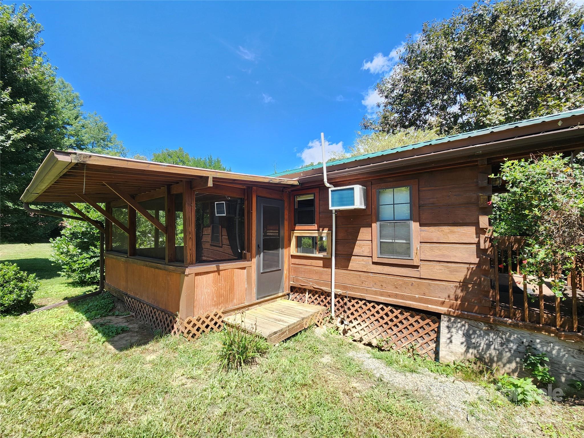 2978 NC 9 Highway