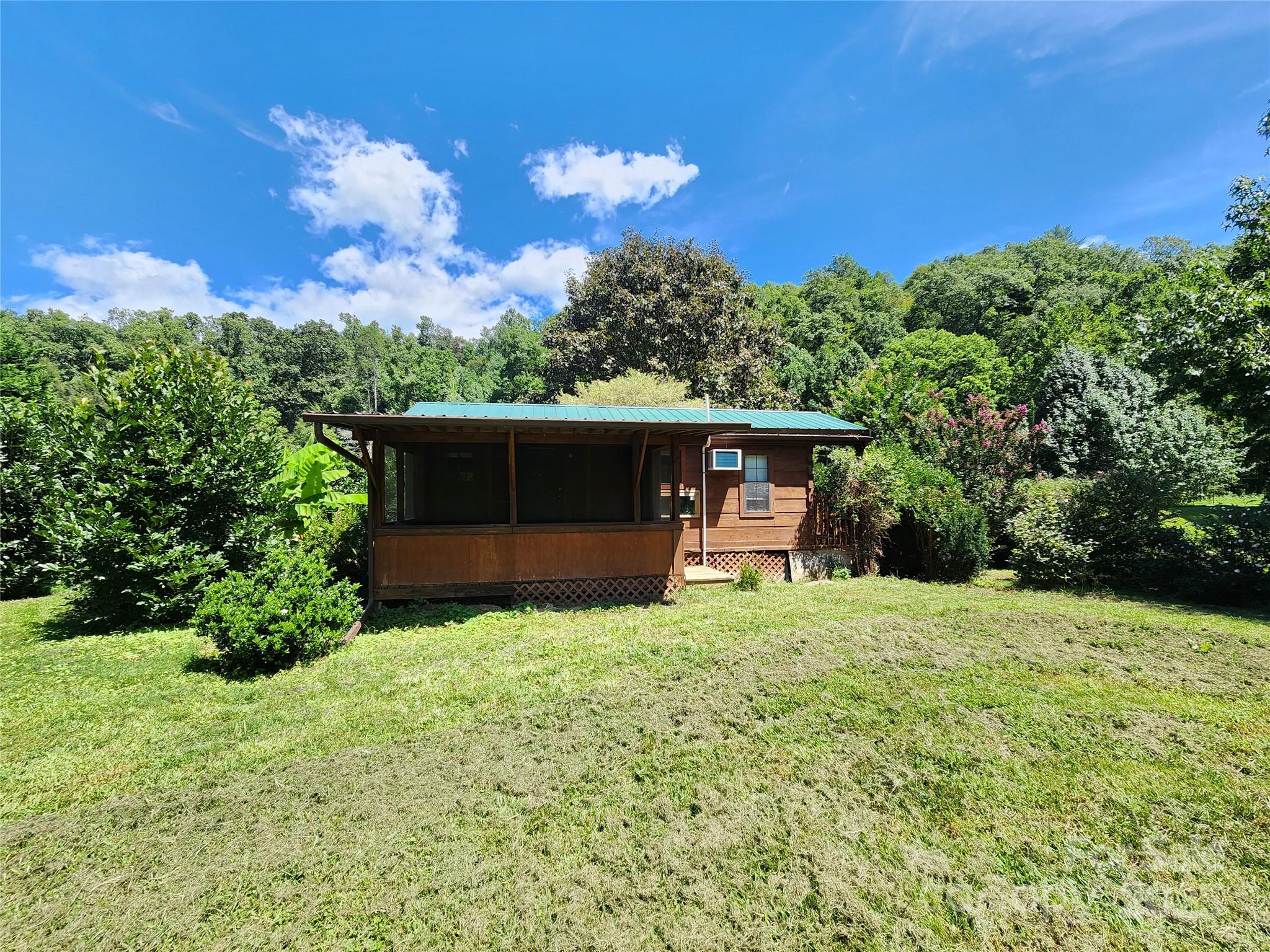 2978 NC 9 Highway