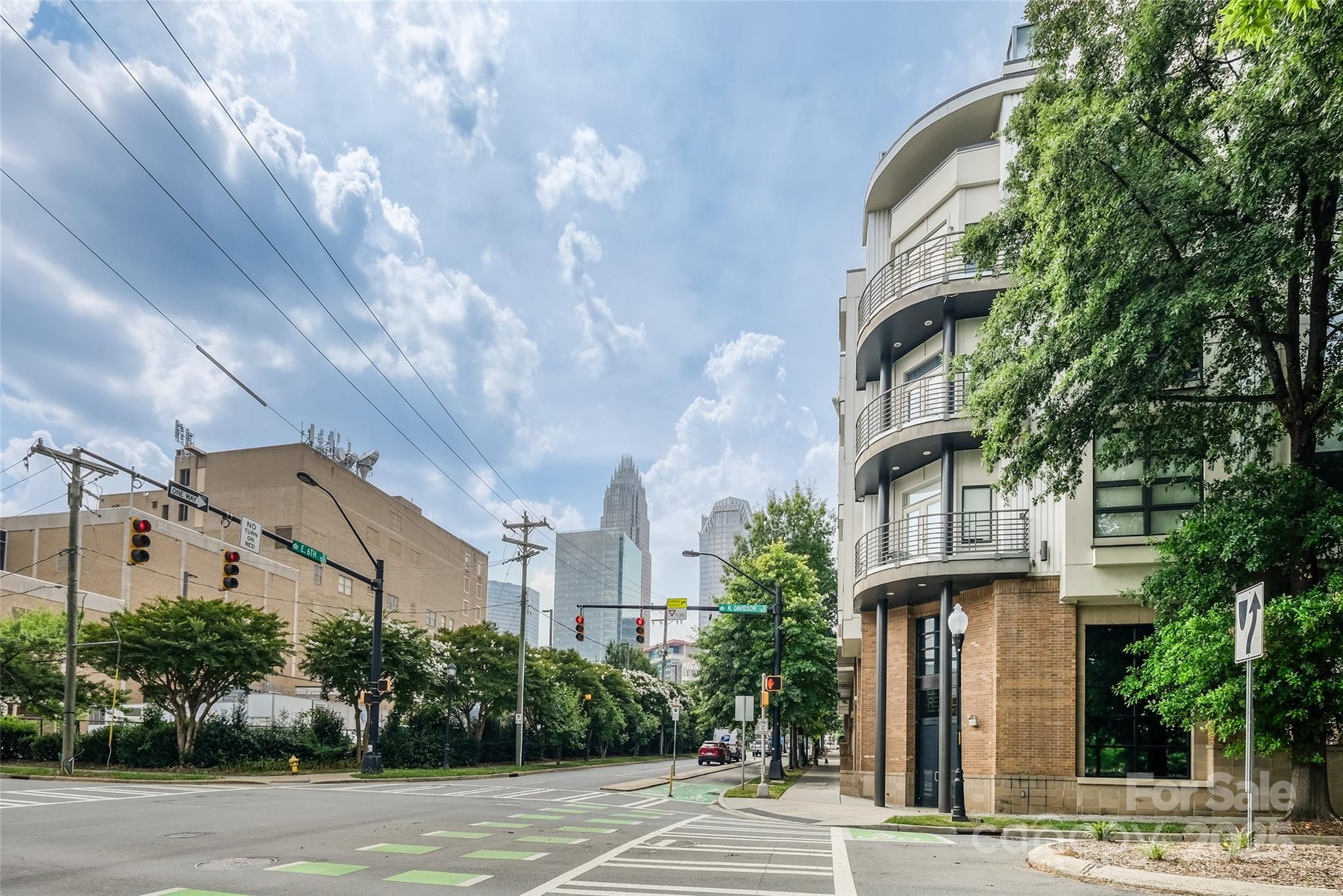 525 E 6th Street