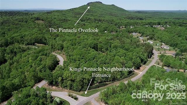 Kings Pinnacle - Land