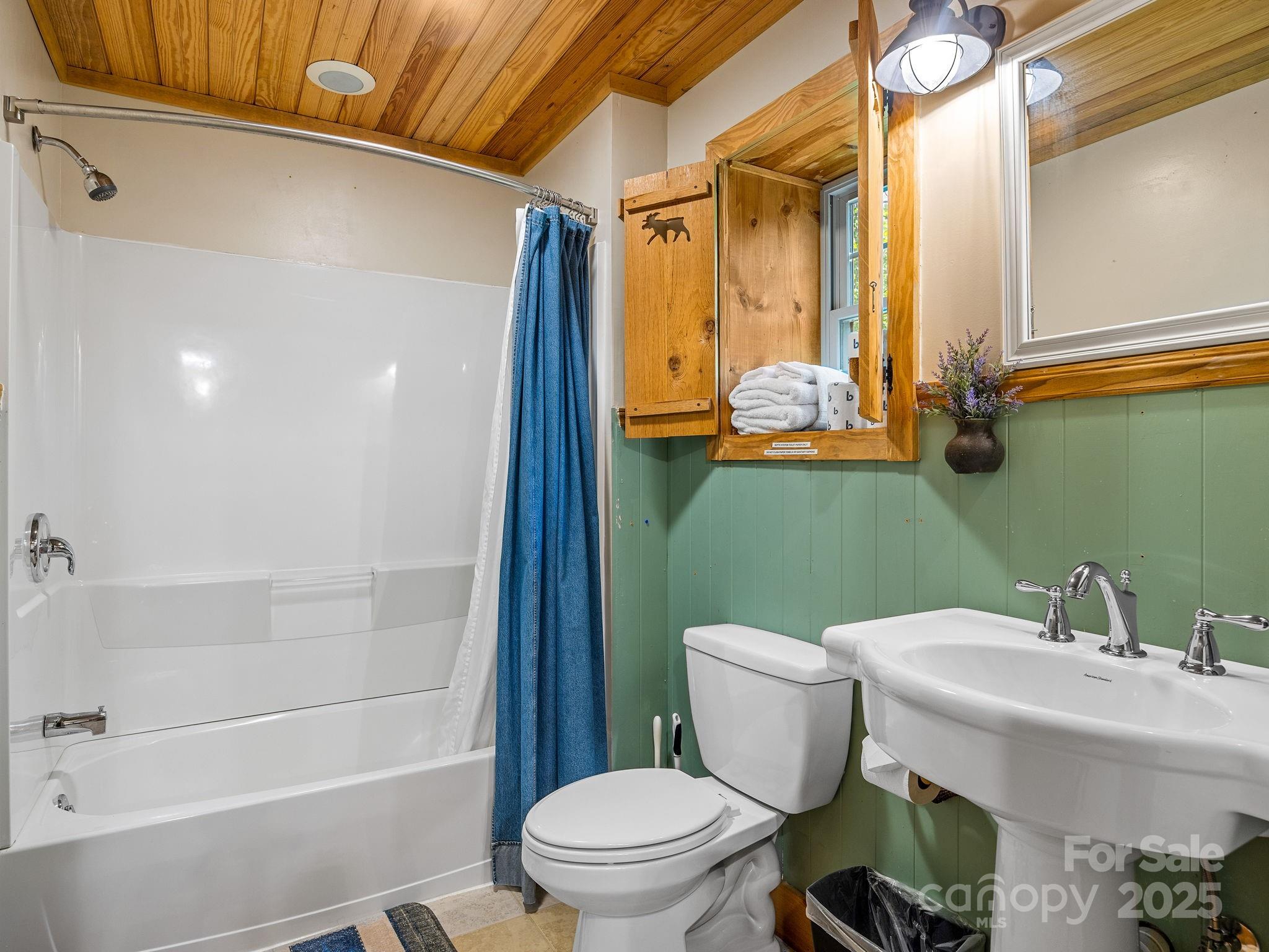 Lake Lanier - Residential