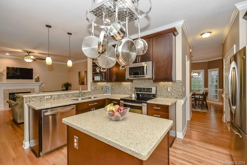 Tega Cay - Residential