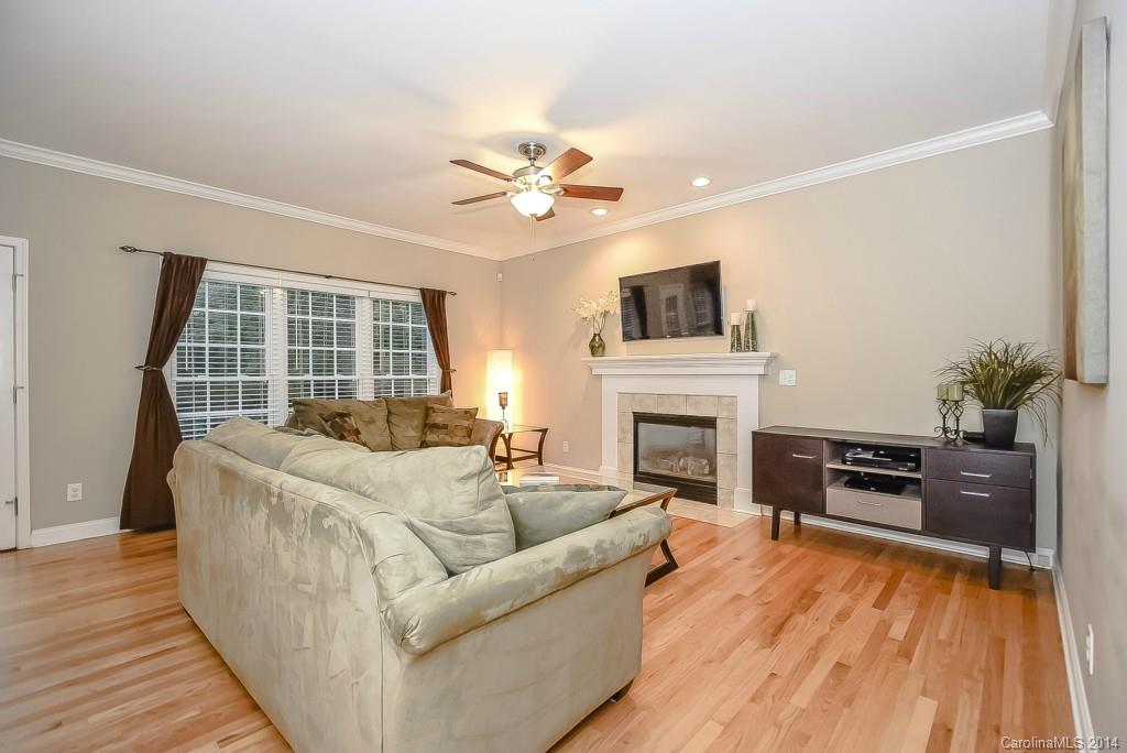 Tega Cay - Residential