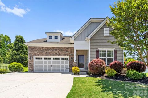 Photo of 159 E Warfield Drive, Mooresville, NC 28115 (MLS # 4364101)