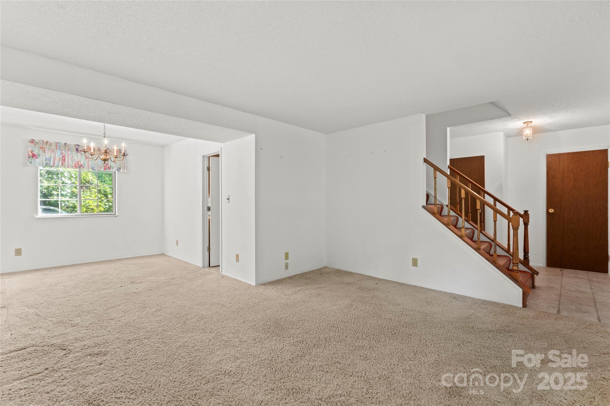 7234 Rollingridge Drive