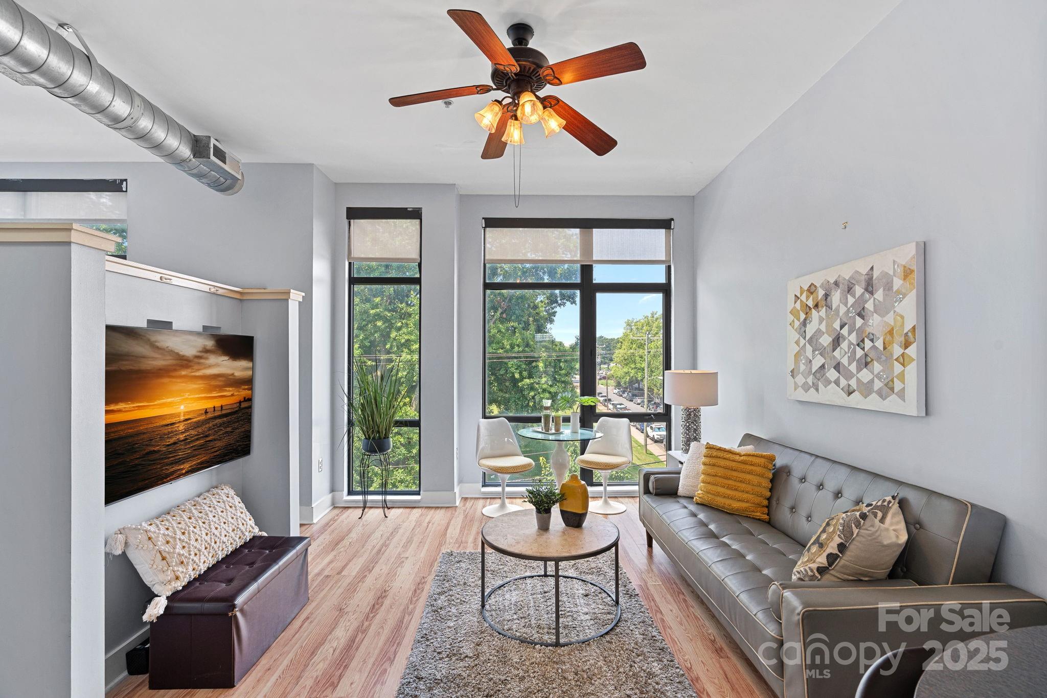 514 W 10th Street 302