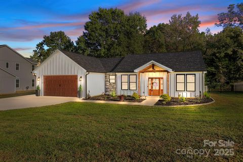 27706 Taylor Lane Albemarle NC 28001