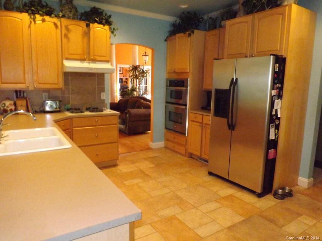 Legacy on the Lake - Residential