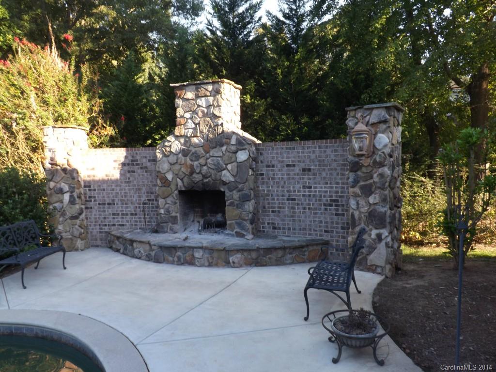 Legacy on the Lake - Residential