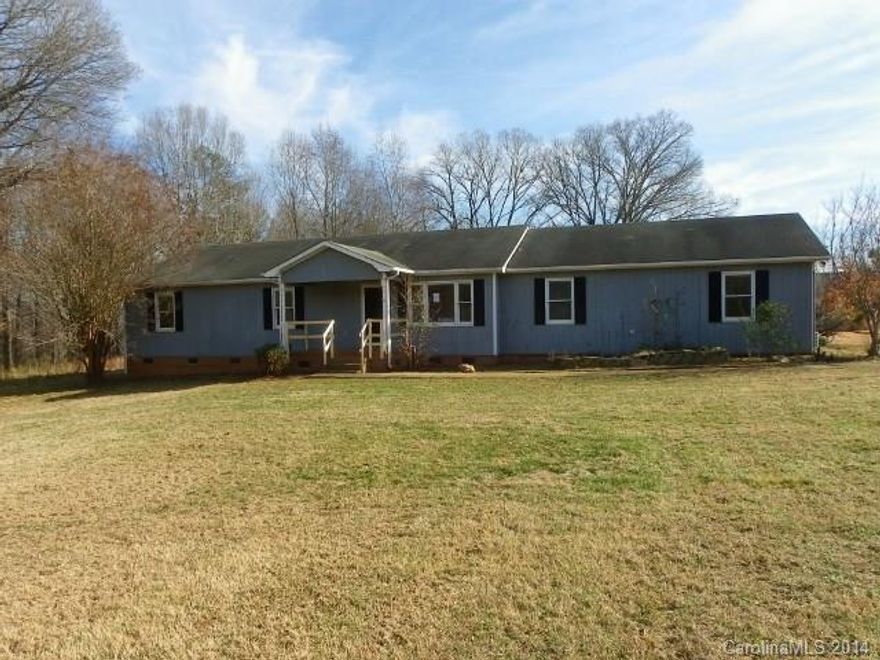 Ranch home on 3.5 acre flat lot. Home has a split bedroom floor plan. This is a Fannie Mae HomePath property. All Owner Occupants must sign Owner Occupant Certification in Associated Docs.