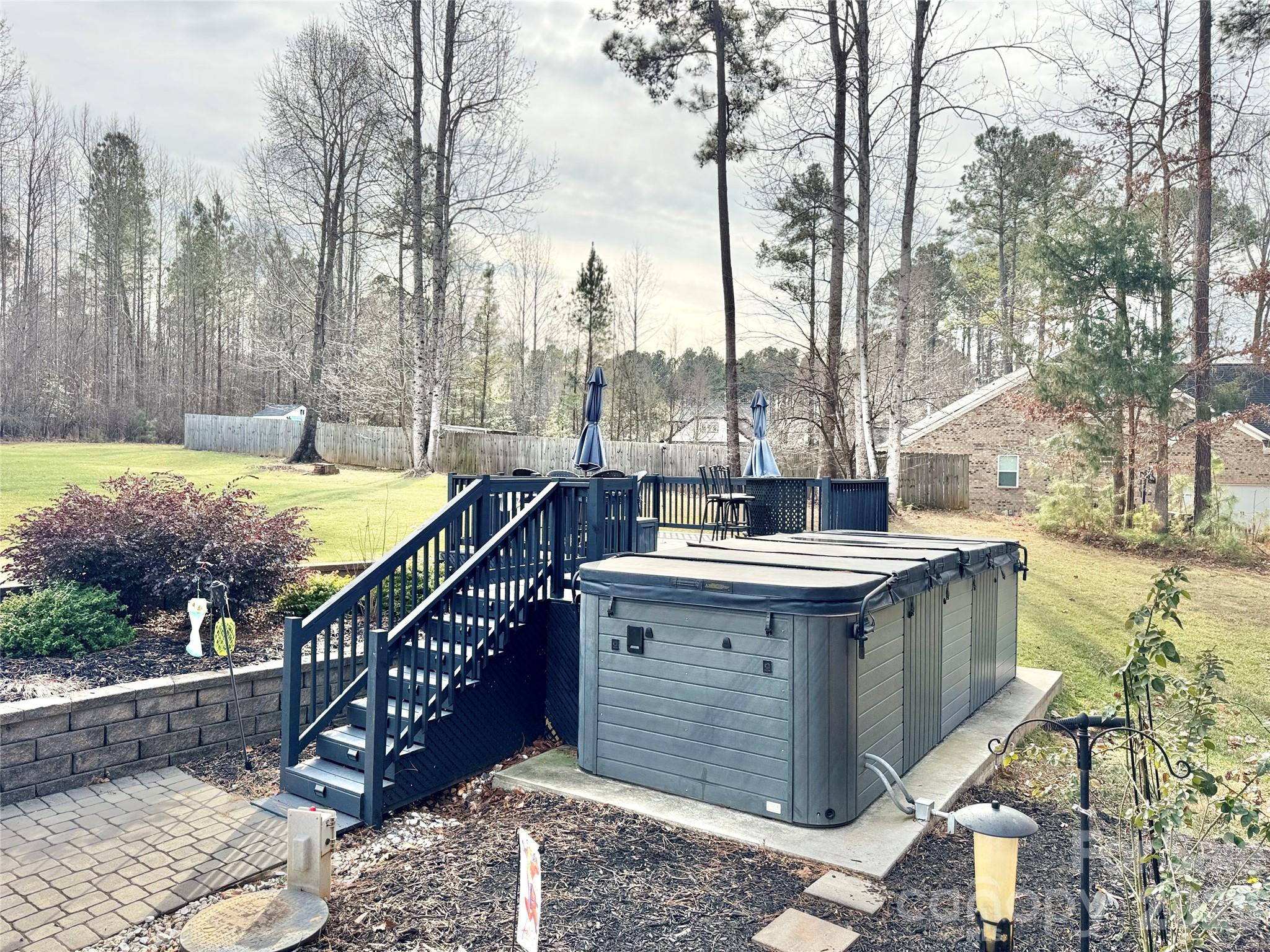 The Peninsula At Bayshore - Residential