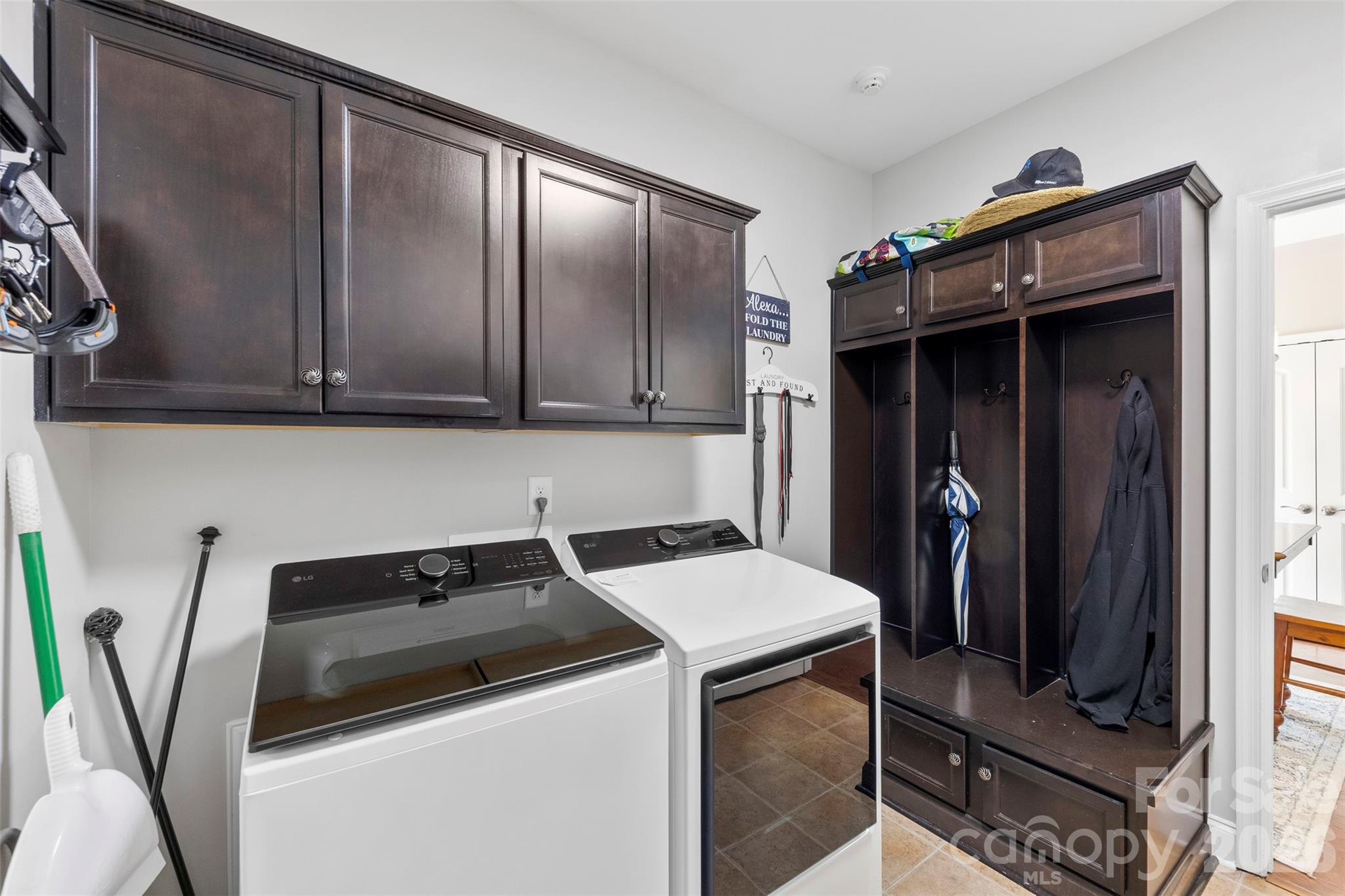 The Peninsula At Bayshore - Residential