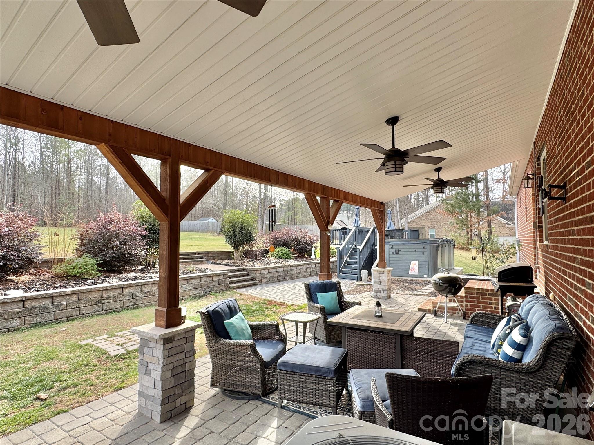 The Peninsula At Bayshore - Residential