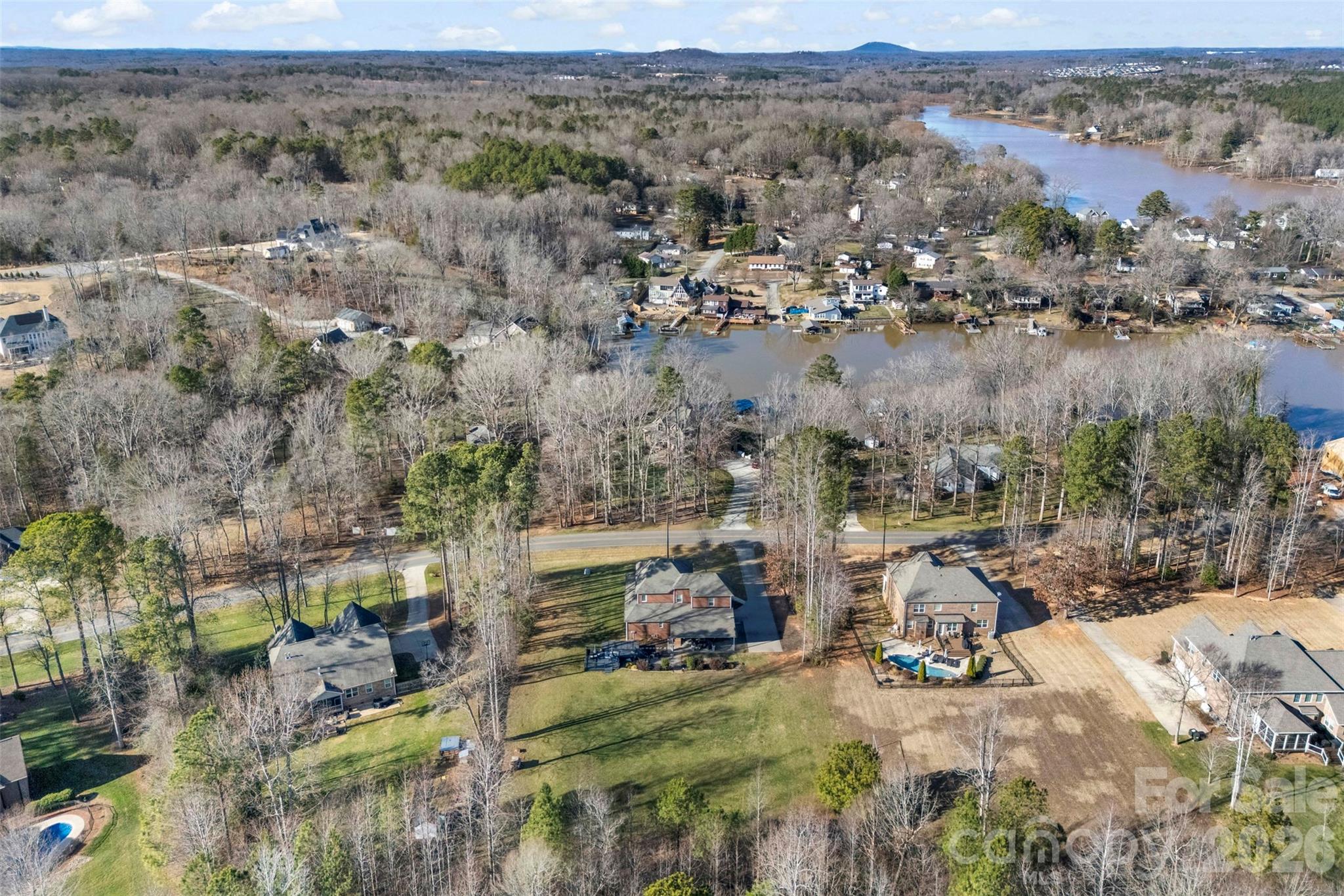 2720 Lakefront Drive