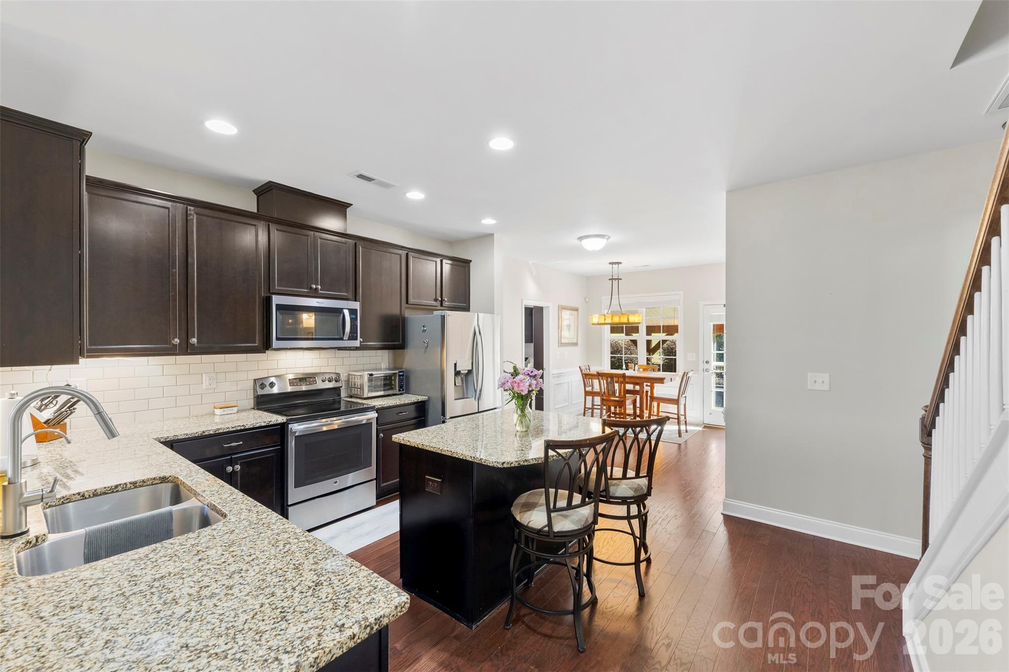 The Peninsula At Bayshore - Residential